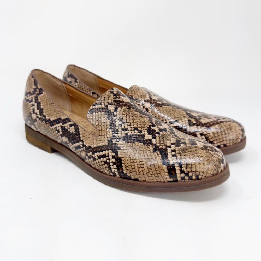 NWOB Korks Laine Snake Embossed Loafer, Size 7.5